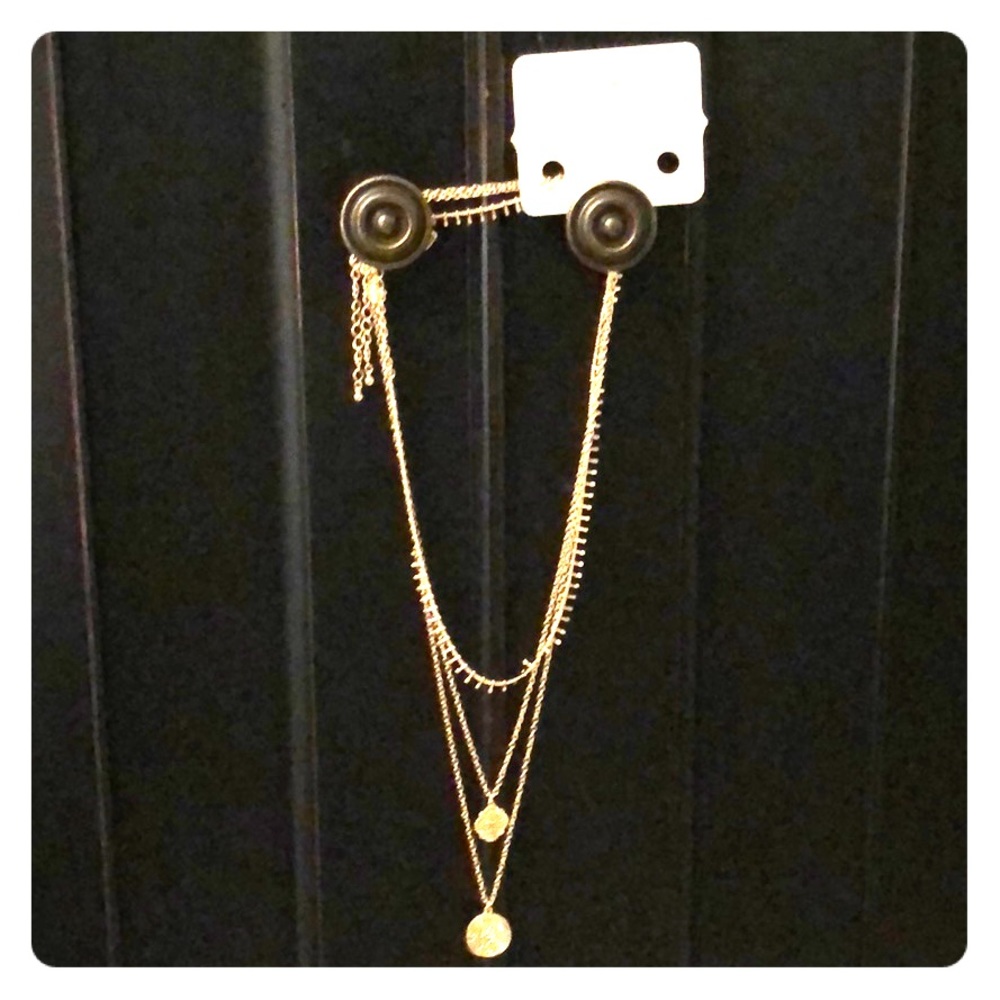 Town and Reese Layered Del Gold necklace NWT